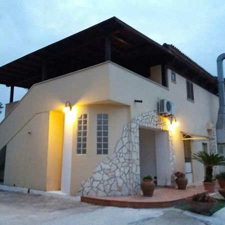 Borgo Montenero Il Piccolo Nido Bed & Breakfast エクステリア 写真