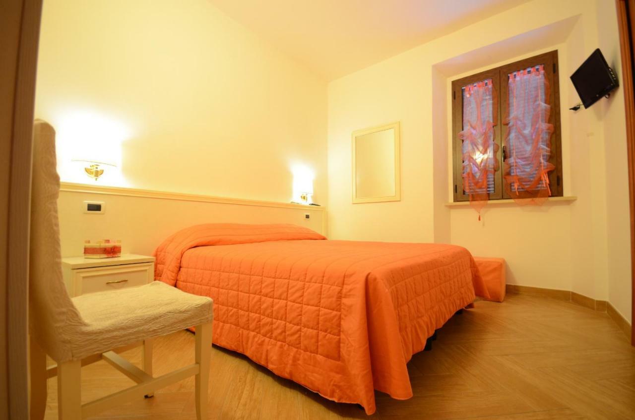Borgo Montenero Il Piccolo Nido Bed & Breakfast エクステリア 写真