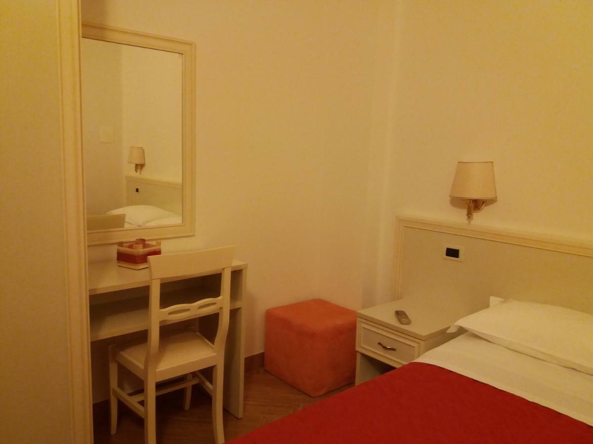 Borgo Montenero Il Piccolo Nido Bed & Breakfast エクステリア 写真