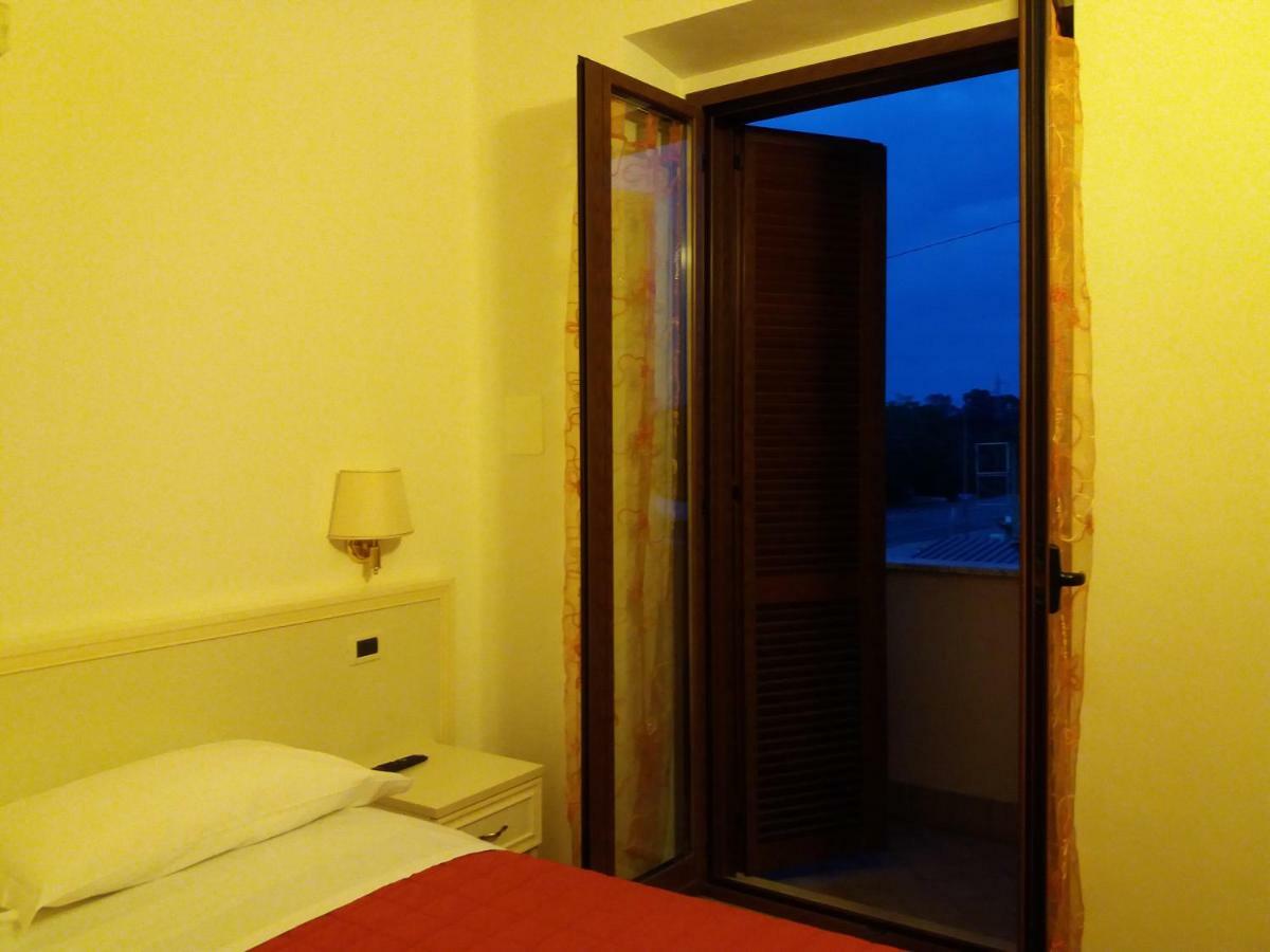 Borgo Montenero Il Piccolo Nido Bed & Breakfast エクステリア 写真