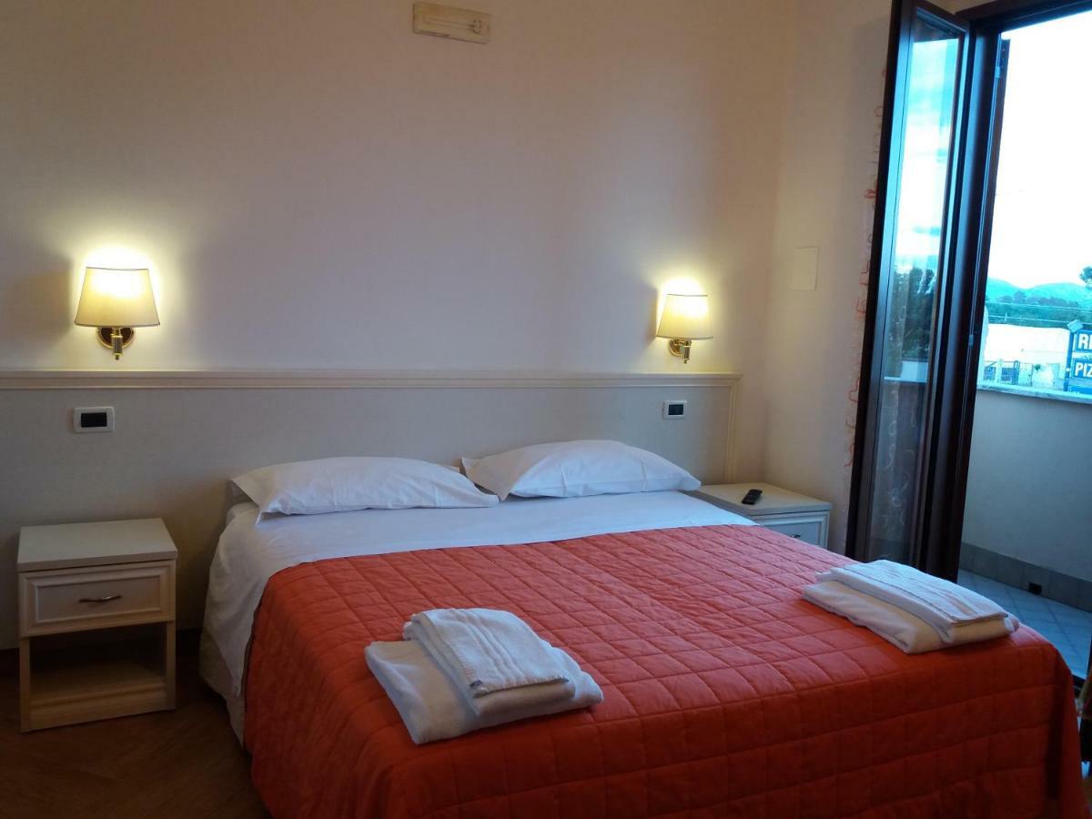 Borgo Montenero Il Piccolo Nido Bed & Breakfast エクステリア 写真