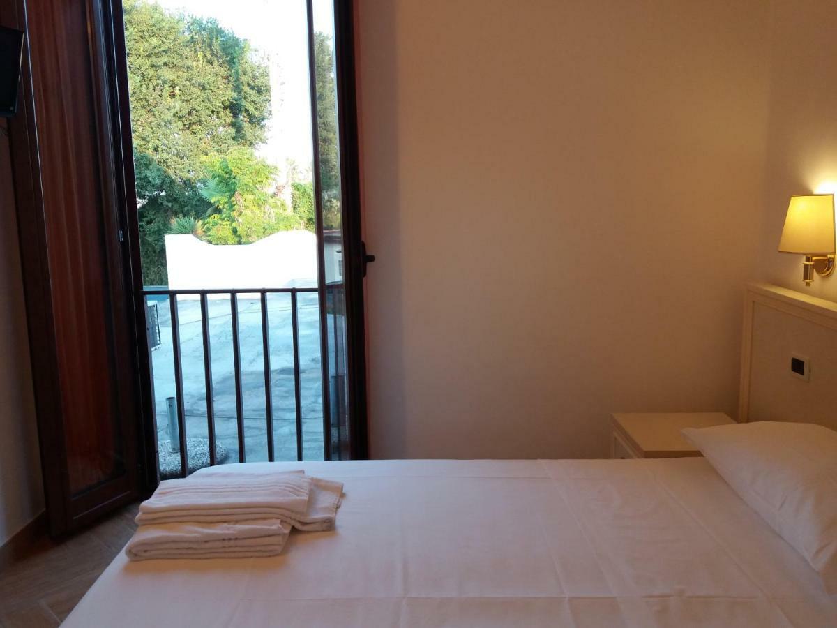 Borgo Montenero Il Piccolo Nido Bed & Breakfast エクステリア 写真